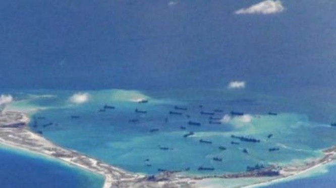 Trung Quốc bồi lấp, xây dựng đảo nhân tạo phi pháp ở Biển Đông khiến khu vực căng thẳng, cộng đồng quốc tế lo ngại
