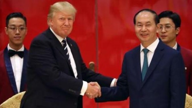 Tối ngày 11/11/2017, Chủ tịch nước Trần Đại Quang tổ chức quốc yến chào mừng Tổng thống Mỹ Donald Trump. Ảnh: Sina.