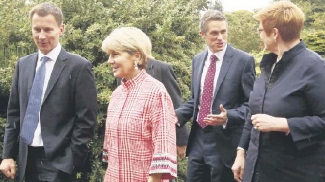 Hội nghị "2+2" giữa Bộ trưởng Quốc phòng và Ngoại trưởng hai nước Anh - Australia. Ảnh: Ifeng.