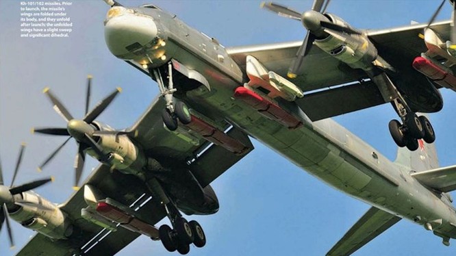 Máy bay ném bom chiến lược Tu-95 mang tên lửa hành trình tầm xa Kh-101 của Nga vừa thực hiện đòn không kích phiến quân Syria