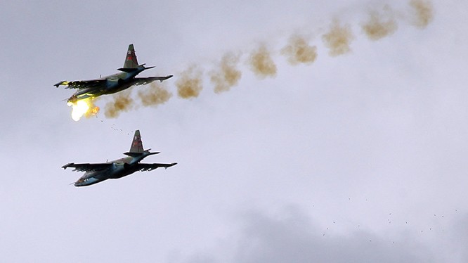 Chiến đấu cơ Nga tấn công địch trên chiến trường Syria