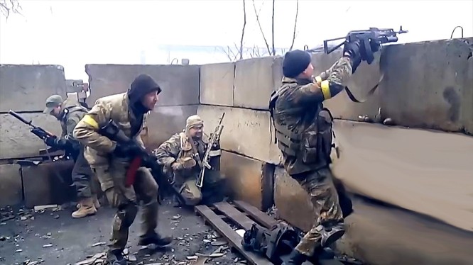 Chiến sự vẫn tiếp diễn ở Donbass