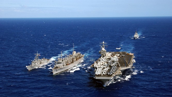 Cụm tác chiến tàu sân bay USS Carl Vinson của Mỹ đang áp sát bán đảo Triều Tiên