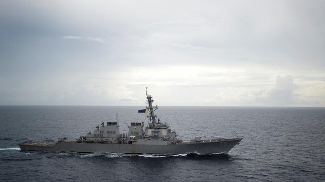 Khu trục hạm Mỹ USS Decatur từng tuần tra thực thi tự do hàng hải ở Biển Đông