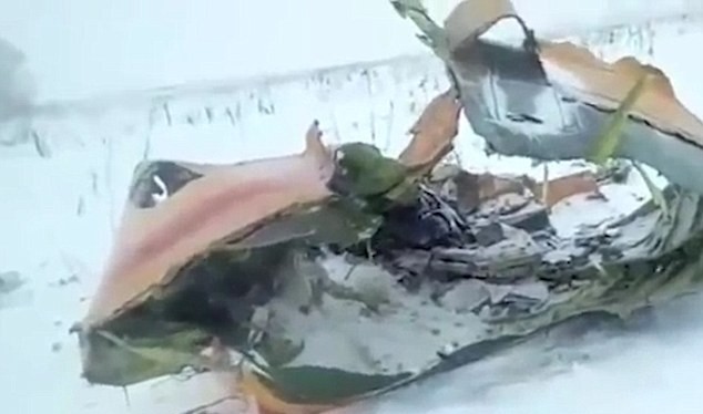 Mảnh vỡ của chiếc AN-148 gặp nạn