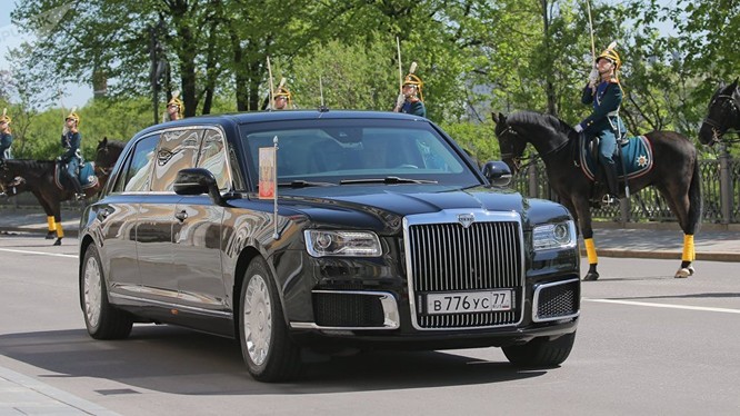 Chiếc xe chở tổng thống Putin trong lễ nhậm chức ngày 7/5
