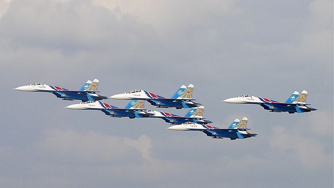 Phi đội Su-27 Tráng sĩ Nga nổi tiếng