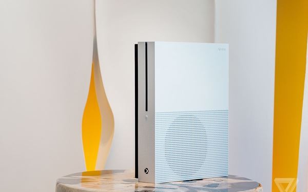 Chuẩn bị ra mắt Project Scorpio, Microsoft giảm giá Xbox One S còn 199 USD
