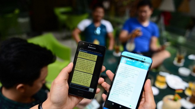 Hiện nay, vấn đề SIM rác, SIM kích họat sẵn trên hệ thống và tin nhắn rác là một trong những vấn nạn nghiêm trọng của Việt Nam. Ảnh: NNVN