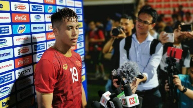 Trong 30 cái tên được HLV Park Hang-seo triệu tập lần này, duy nhất Nguyễn Trọng Long lần đầu có mặt ở đội tuyển quốc gia. Ảnh PLR.