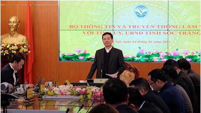 Bộ trưởng Nguyễn Mạnh Hùng phát biểu tại buổi làm việc. Ảnh MIC