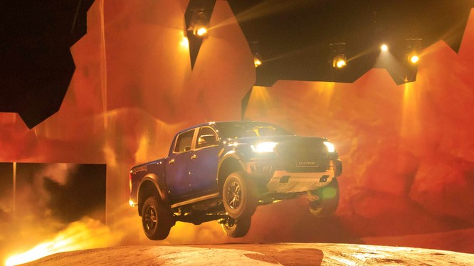 Ford Ranger Raptor bán tại Mỹ sẽ sử dụng động cơ xăng thay vì động cơ Diesel hiện có