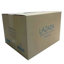 Các hãng thương mại điện tử như Lazada đang cần bao bì mang thương hiệu của mình để giao hàng. Ảnh: Lazada