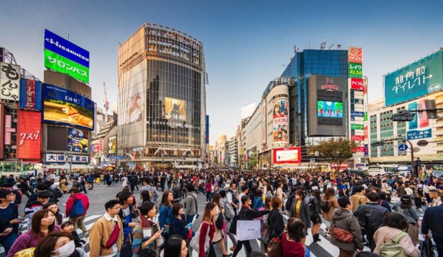 Từ nay tới năm 2030, 2,3 triệu người lao động Nhật trong độ tuổi từ 15-64 dự kiến sẽ biến mất. Ảnh: Getty Images.