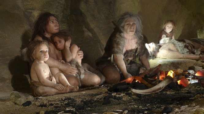 Một bức tranh ghi lại cuộc sống của gia đình người Neanderthal trong hang động.