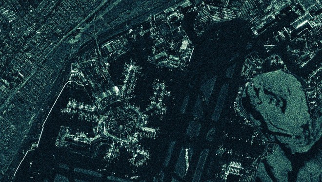 Hình ảnh San Francisco do vệ tinh được hãng Phần Lan Iceye đưa lên quỹ đạo năm 2018 chụp. Iceye là một trong các hãng biến giám sát tầm cao thành hoạt động kinh doanh. ẢNH: ICEYE