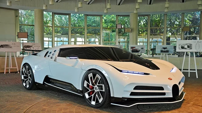 Bugatti Centodieci ra mắt ở Pebble Beach Concours d'Elegance. Ảnh: Autoblog 