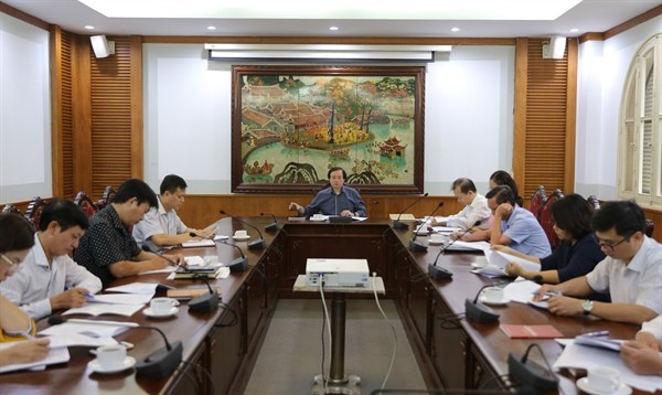Thứ trưởng Tạ Quang Đông chủ trì cuộc họp về Chiến lược Văn hóa đến 2030 của Bộ Văn hóa, Thể thao và Du lịch. Ảnh: báo Văn Hóa