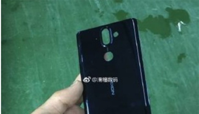 Mặt lưng của Nokia 9 (ảnh: Baidu)