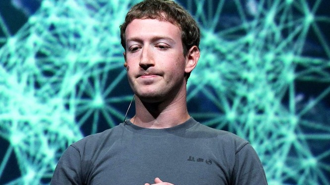 Ông Mark Zuckerberg tỏ ra hối tiếc vì không thể can thiệp vào quá trình phát triển của điện thoại thông minh (ảnh: Getty Images) 
