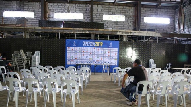 Phòng họp báo giống như nhà kho tại SEA Games 30 (ảnh: ABS-CBN News)