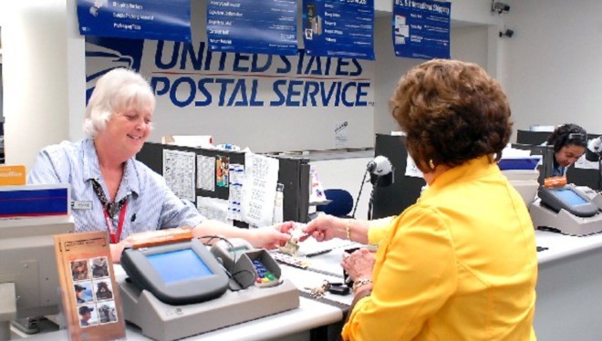 Tổng thống Trump cho rằng Dịch vụ Bưu chính Mỹ cần tăng phí chuyển phát đối với Amazon và các công ty khác