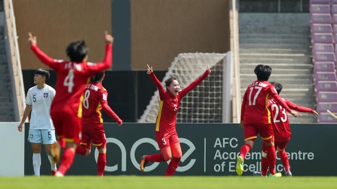 Cầu thủ Chương Thị Kiều ghi bàn thắng đầu tiên cho đội tuyển Việt Nam trong trận đấu với Đài Bắc Trung Hoa