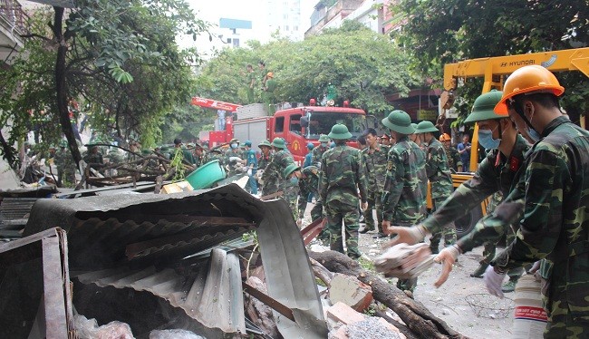 UBND thành phố Hà Nội đã ra thông báo chính thức vụ sập nhà dân 3 tầng tại 43 phố Cửa Bắc.