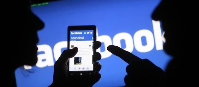 Facebook ngày càng đóng vai trò lớn mạnh trong truyền tải tin tức khối lượng lớn trên Internet.