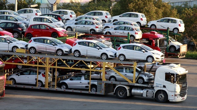 Dự thảo mới về nhập khẩu ô tô khiến doanh nghiệp vui mừng -(Ảnh minh họa)