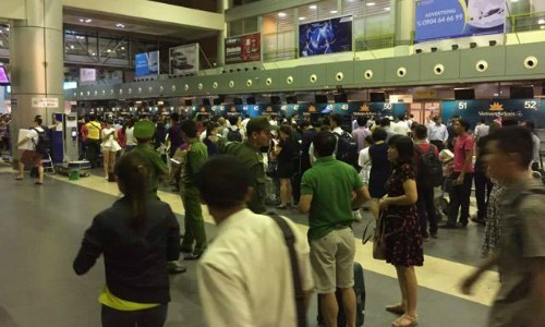 Sân bay Nội Bài, Tân Sơn Nhất bị tin tặc tấn công- (Ảnh: VnExpress).