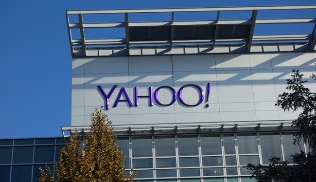 Yahoo bí mật tuồn email của khách hàng cho tình báo Mỹ.