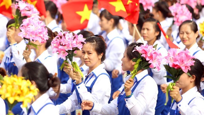 Tổng Liên đoàn Lao động Việt Nam đang lập đề án thực hiện thí điểm xây dựng 15 thiết chế phục vụ đời sống công nhân.