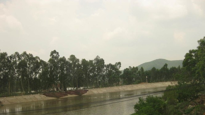 Một đoạn sông Hoàng Mai