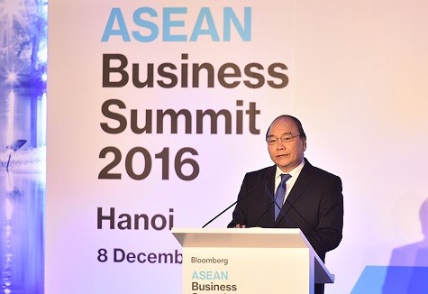 Thủ tướng Nguyễn Xuân Phúc phát biểu tại Hội nghị. 