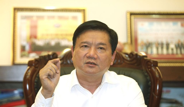 Bộ trưởng Đinh La Thăng trò chuyện với PV Dân trí đầu năm mới.