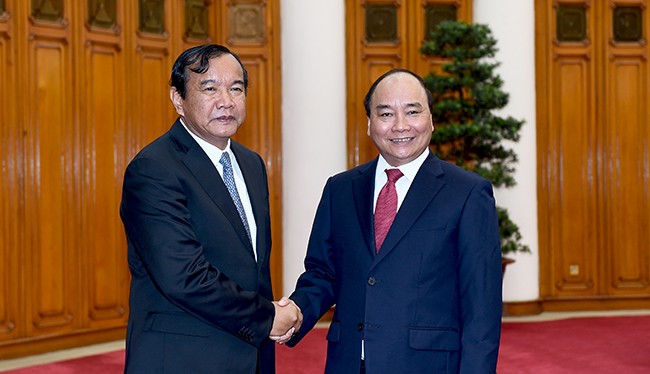  Thủ tướng Chính phủ Nguyễn Xuân Phúc tiếp Bộ trưởng Cao cấp, Bộ Ngoại giao và Hợp tác quốc tế Vương quốc Campuchia Prak Sokhonn.