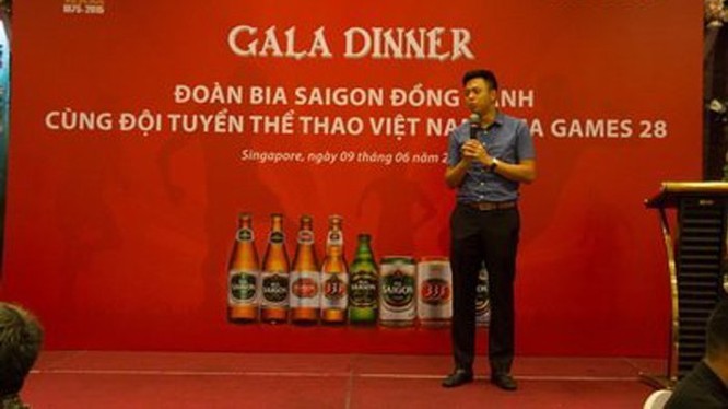 Ông Vũ Quang Hải, Phó tổng giám đốc 28 tuổi của Sabeco, trong một hoạt động của công ty. Ảnh: Sabeco