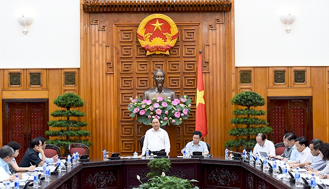 Thủ tướng Nguyễn Xuân Phúc chủ trì buổi làm việc.