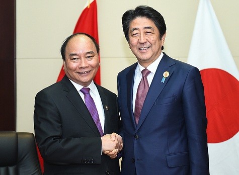 Thủ tướng Nguyễn Xuân Phúc hội kiến với Thủ tướng Nhật Bản Shinzo Abe.
