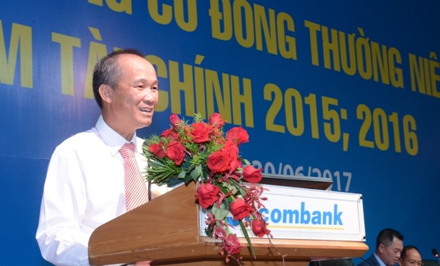 Ông Dương Công Minh phát biểu nhậm chức Chủ tịch HĐQT Sacombank tại ĐHĐCĐ ngày 30/6/2017. (Ảnh: Vietstock)