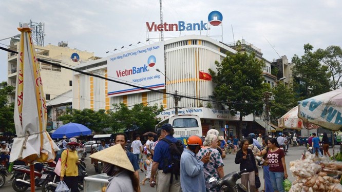 Một Phòng Giao dịch của Vietinbank ở chợ Bình Tây, Tp. HCM. (Ảnh: Bloomberg)