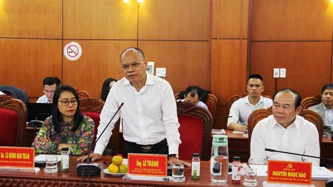 Ông Lê Thành tham dự buổi làm việc trên cương vị Viện trưởng Viện Kinh tế Xanh, Chủ tịch HĐQT Tập đoàn Tân Mai (Nguồn: daklak.gov.vn)