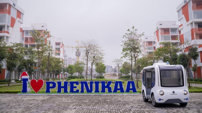 Tập đoàn Phenikaa ra mắt xe tự hành thông minh cấp độ 4 “Made-in-Vietnam” đầu tiên tại Việt Nam (Nguồn: Phenikaa X)