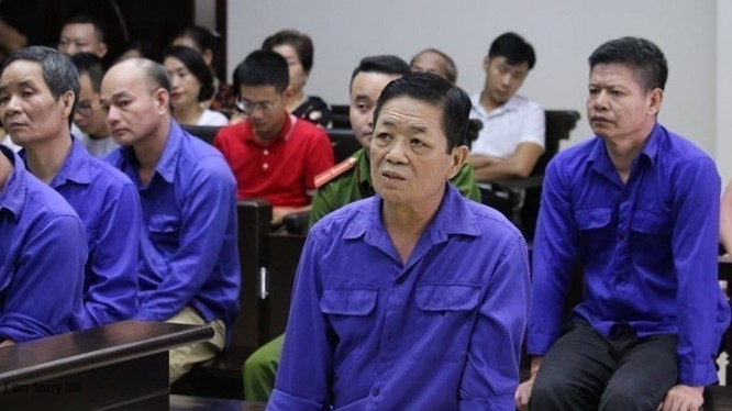 Nguyễn Kim Hưng (Hưng "kính") lĩnh án 4 năm tù về tội cưỡng đoạt tài sản.