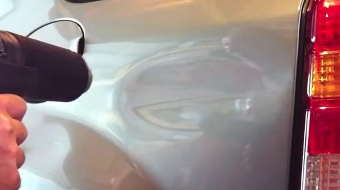 Video: Xem người Nhật sửa vết móp ôtô bằng máy sấy