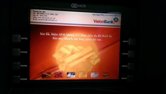 Màn hình máy ATM tại thị trấn Quỳnh Côi (Quỳnh Phụ, Thái Bình) thông báo không trả được tiền do lỗi thiết bị