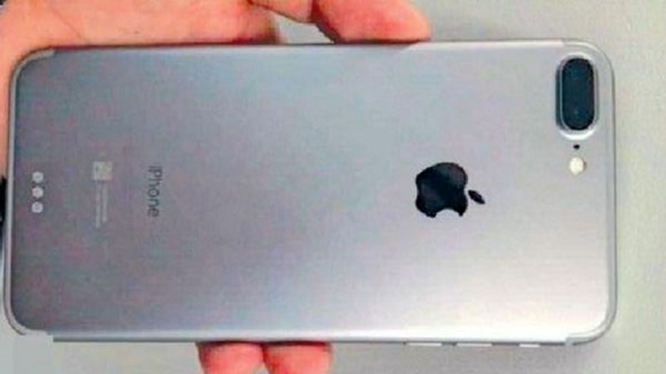 iPhone 7 Plus lộ ảnh thực tế camera kép lồi