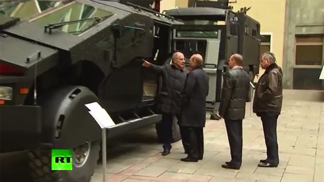 Video đầu tiên về siêu xe bọc thép bí mật mới dành cho FSB