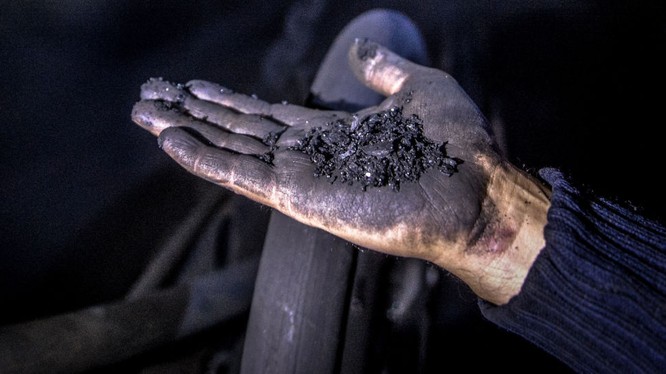Trung Quốc: Lũ tràn hầm mỏ, 11 người mất tích